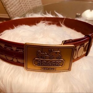 Coach “cowboy” Belt buckle. Perfect condition.